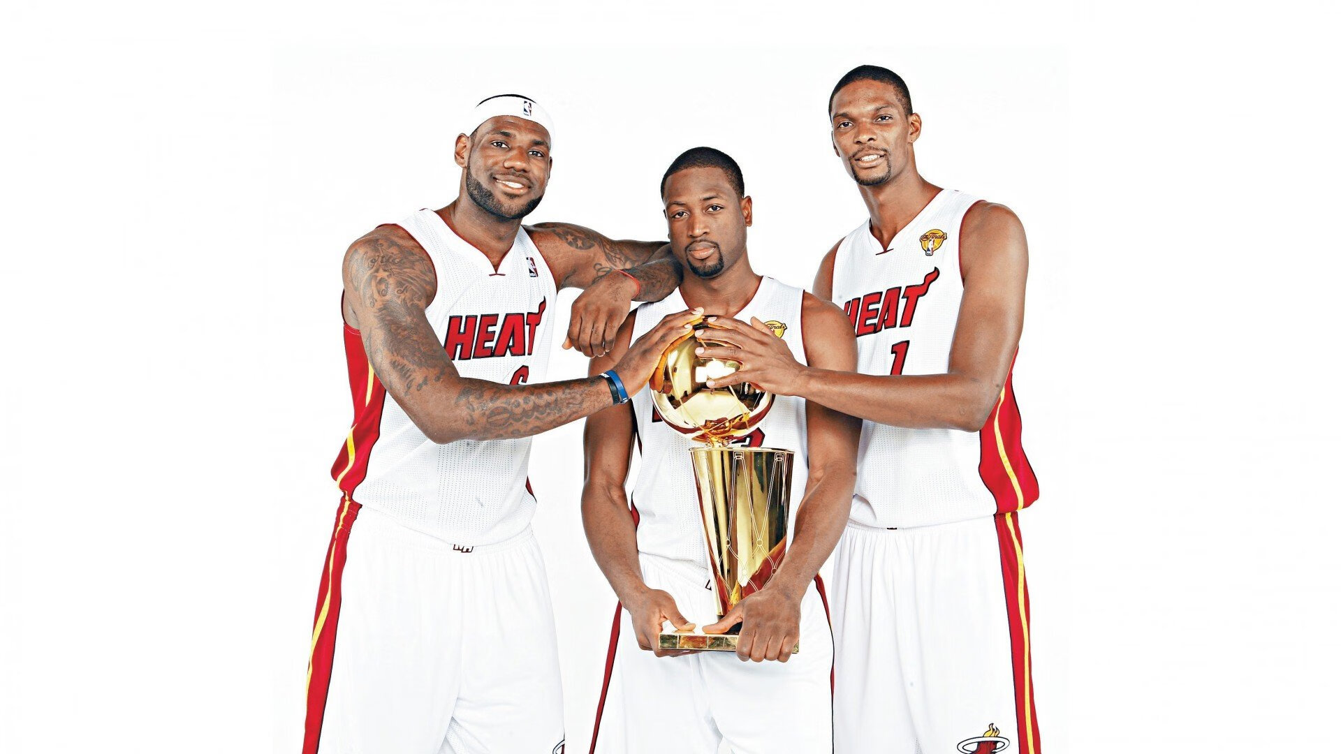 钻石联赛转会风云：武汉三镇盯上锋线强援，维尼修斯或成交易筹码